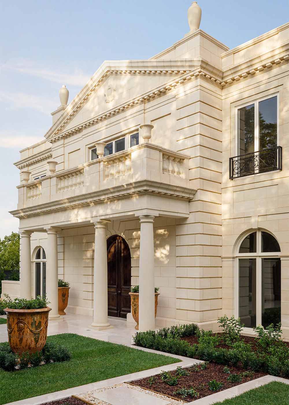 Hawthorn Residence, Melbourne, built with Mount Gambier Limestone Blocks