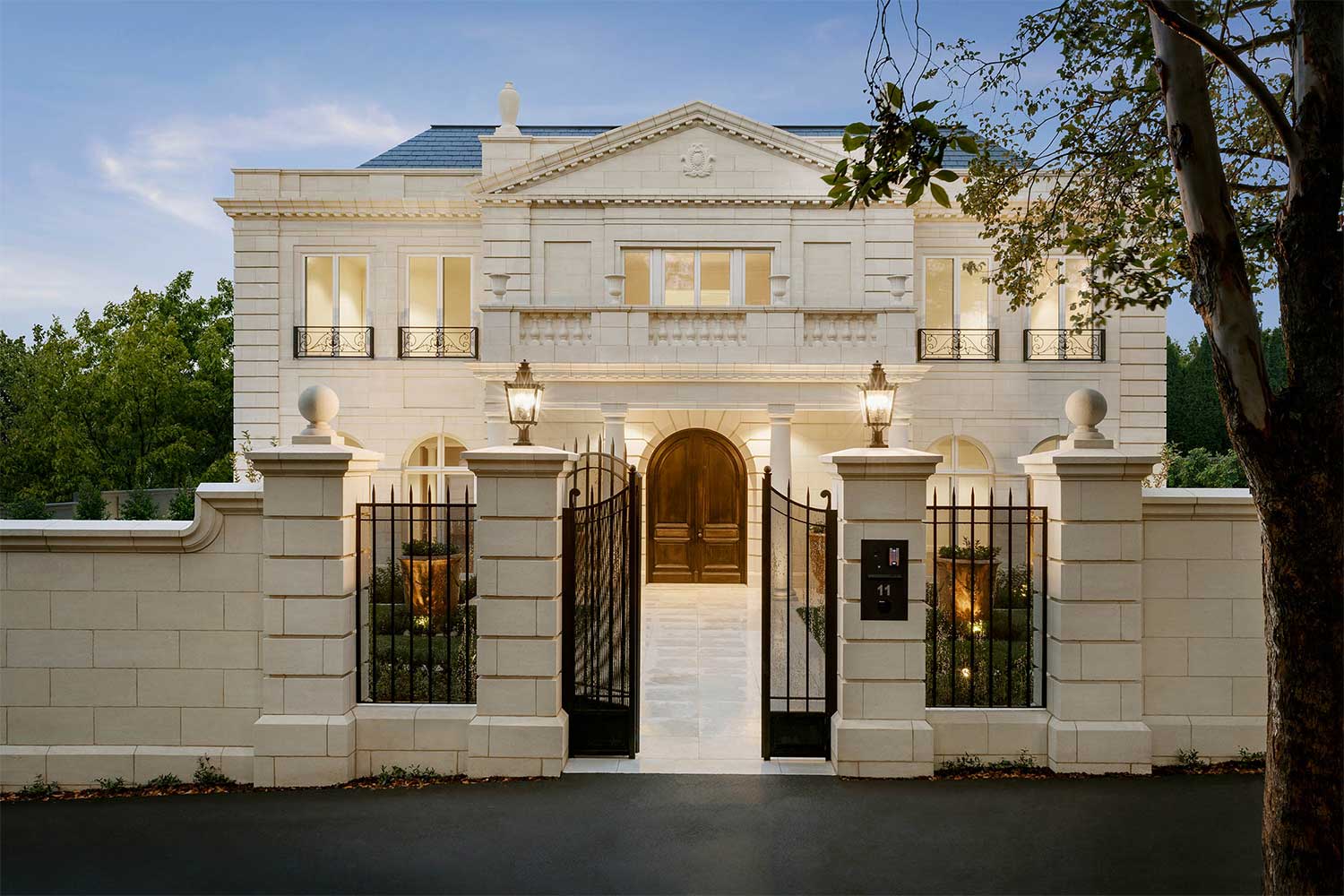 Hawthorn Residence, Melbourne, built with Mount Gambier Limestone Blocks