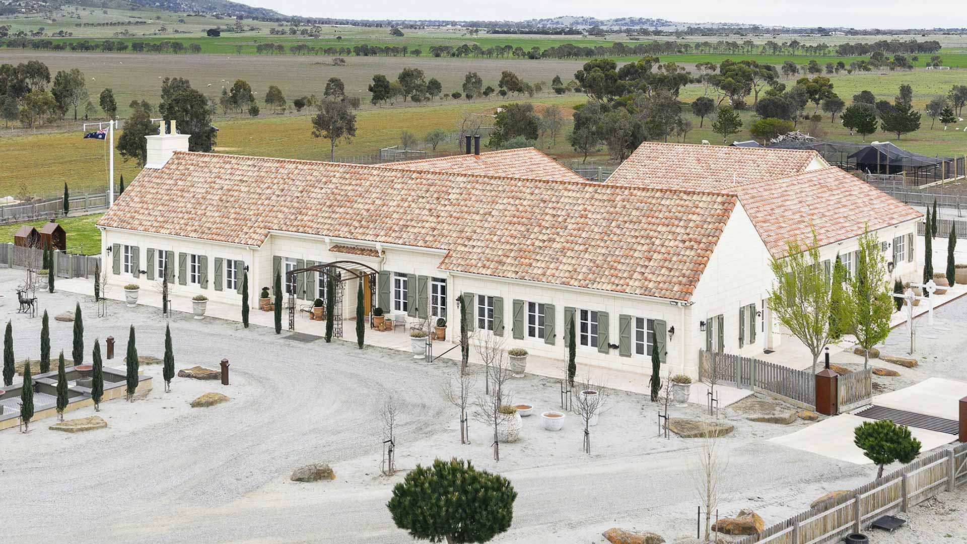 Country River Home, Victoria, built using Mount Gambier Limestone blocks