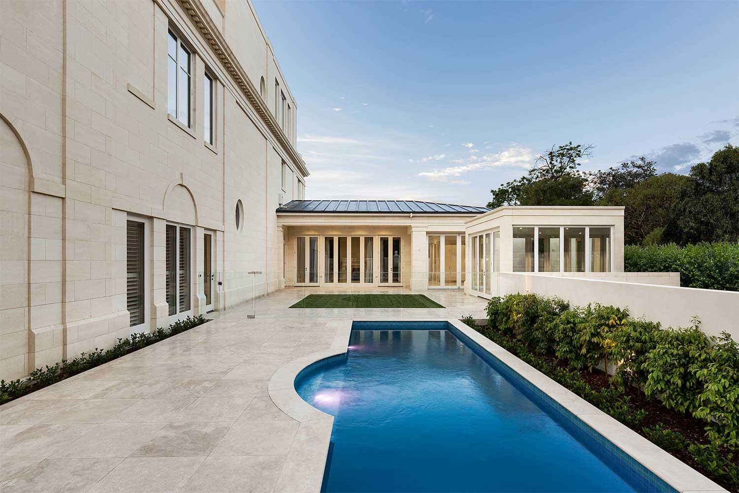 The Portico House, Toorak, Melbourne, built with Mount Gambier Limestone